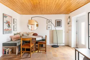 Vintage townhouse in village centre. Free wifi - Image 4