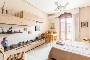 Luxury apartment in Naples with italian breakfast - Image 5