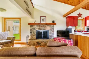 Hudson lake Cottage: Notre Dame, New Buff, Amazon - Image 2