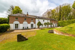 Georgian Coach House in idyllic countryside, Wilts - Image 5