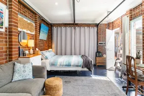 Self contained Studio with pool near beaches - Image 3