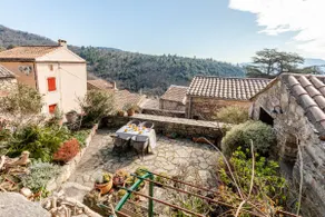 Style, comfort & coziness in quiet French hamlet - Image 2