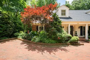 In-Law Suite w/Private Entrance & Off-St. Parking - Image 5