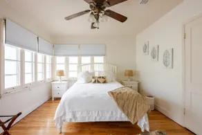 Tranquil Bungalow in Central Austin - Image 5