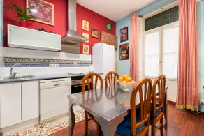 Apartment in the Historic Center of Ciutat Vella, Bº Velluters - Image 2