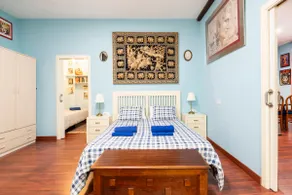 Apartment in the Historic Center of Ciutat Vella, Bº Velluters - Image 4