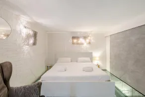 Milano | Private Indoor Pool with Hydromassage - Image 3