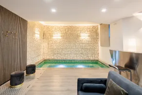 Milano | Private Indoor Pool with Hydromassage - Image 5