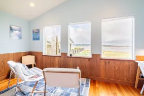 Bayview Cottage - Charming Family Friendly Home With a View - Image 2