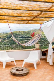 House with rooftop and breakfast included - Image 2
