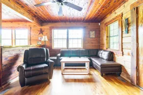 Martin Springs Cabin - Image 4