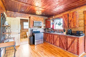 Martin Springs Cabin - Image 5