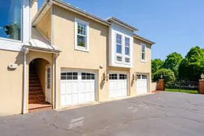 Historic Leesburg location with so much more! - Image 5