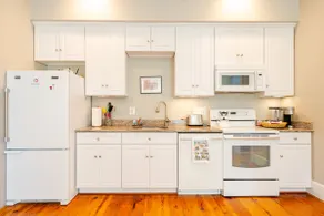 Historic Leesburg location with so much more! - Image 3
