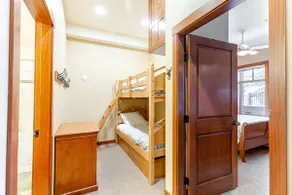Ensamhet, fantastisk ski in ski out, 1bdrm + den, Eagle Springs E. # 103 - Image 4