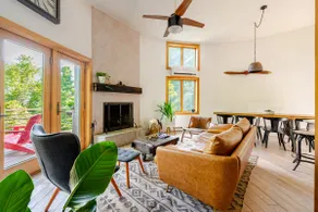 Cozy Silo Home with Mountain Views near Woodstock - Image 2