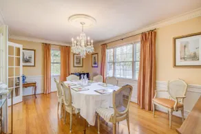 Exclusive Home in Upscale Chevy Chase - Image 4