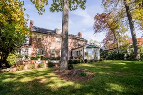 Exclusive Home in Upscale Chevy Chase - Image 5
