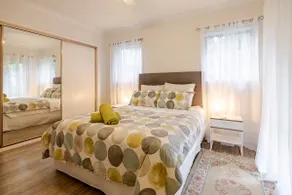 White’s Beach Escape - Image 3
