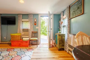 Studio Suite on Main Street! - Image 5