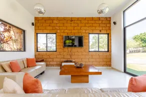 Beautiful house with a large garden, pool and jacuzzi. - Image 3