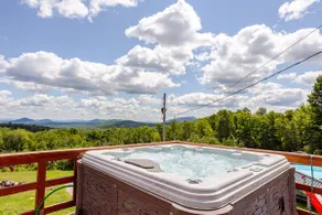 Gore Mountain retreat, large hot tub, 16 beds. - Image 5