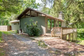 Sweet and spacious mountain view home w/fireplace! - Image 3