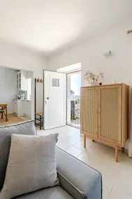 Mountain House upon Lisbon - Image 2