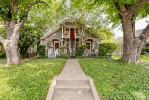 Artsy Eclectic Dallas Getaway - Image 2