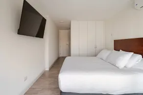 Modern 2BD-2BA Heart of Miraflores! - Image 2