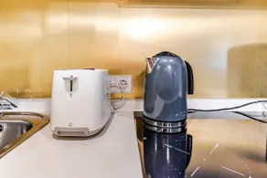 A Brand new Luxury- Muy Central- AC, up to 10 - Image 5