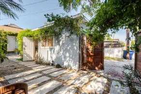 LA Bungalow Oasis: Parking, By Beach, SoFi, LAX - Image 4