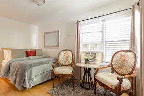 Sunny House -Three Bedrooms - Image 3