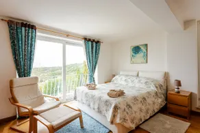 Villa Asia Holiday Home - Image 4