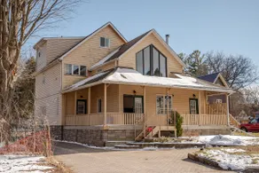 Cozy 2 BR Single Family Unit by Lake Simcoe - Image 5