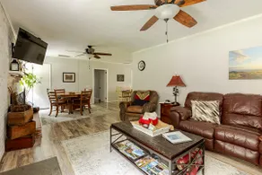 4 houses from our farm, The Grace Place, king bed - Image 3