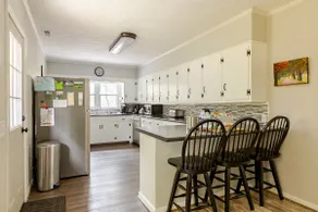 4 houses from our farm, The Grace Place, king bed - Image 2