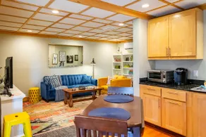 The Lodge on Willoughby, the best of both worlds! - Image 4