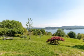 Stunning lake view - Surrounded by greenery with lake view - Image 3