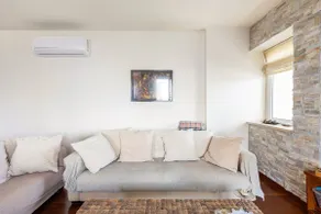 Warm Residence in the heart of the City Center - Balcony & view - Image 5