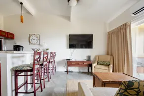 Stunning sunrise views over ocean! A/C, 2 Pools! - Image 3