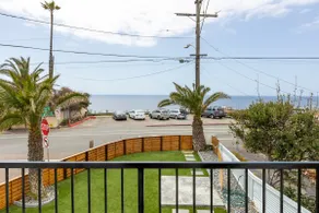 Ocean Front w / Amazing Ocean View, Spacieux 2 lits 2 salles de bain, barbecue, équipement de plage, A / C - Image 2