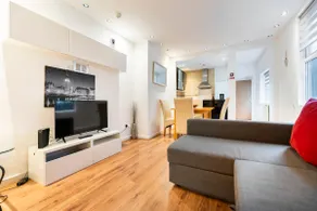 2 double bedroom ground floor flat. 4 Beds - Image 4