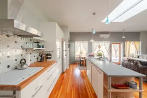 Artsy, Lofty, Open 1BR comfort in Converted Church - Image 2