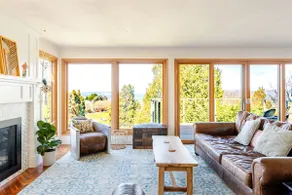 Seattle Luxury Water View- walk to Alki Beach! - Image 2