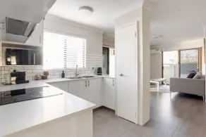 South Perth - Home Away from Home - Free WIFI - Image 3