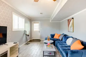 Private Guest Suite near Airport - Image 3