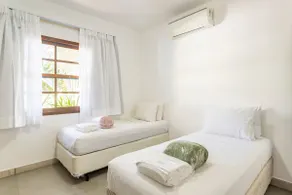 Camboinhas Beach Flat - Image 4