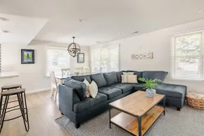 Cottage in the Creek- Centrally Located DoCo Oasis - Image 2