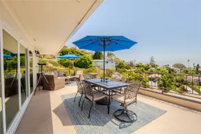 San Diego Retreat ·Jacuzzi + Billiards +Sleeps 12! - Image 4